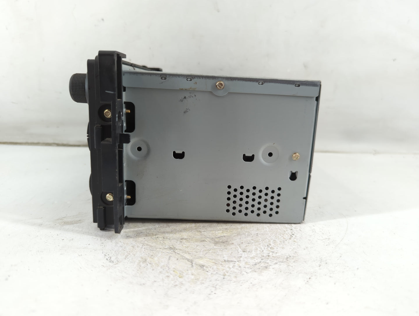 2009-2010 Pontiac G6 Radio AM FM Cd Player Receiver Replacement P/N:20834560 Fits Fits 2009 2010 OEM Used Auto Parts - Oemus