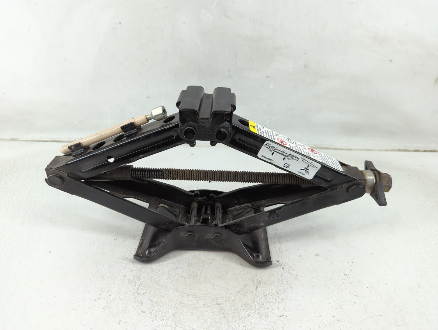 2010 Pontiac G6 Spare Scissor Car Jack - Oemusedautoparts1.com