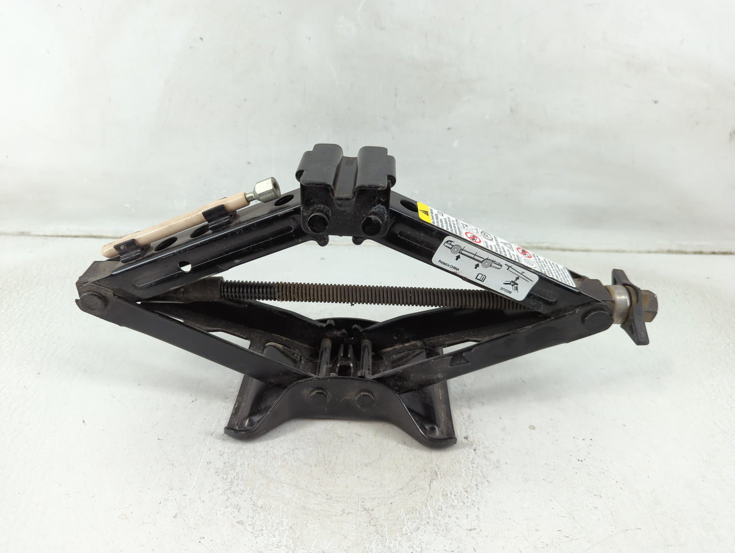 2010 Pontiac G6 Spare Scissor Car Jack - Oemusedautoparts1.com