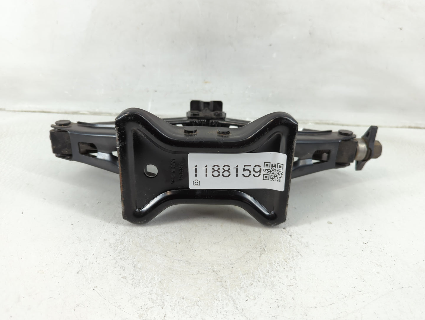 2010 Pontiac G6 Spare Scissor Car Jack - Oemusedautoparts1.com