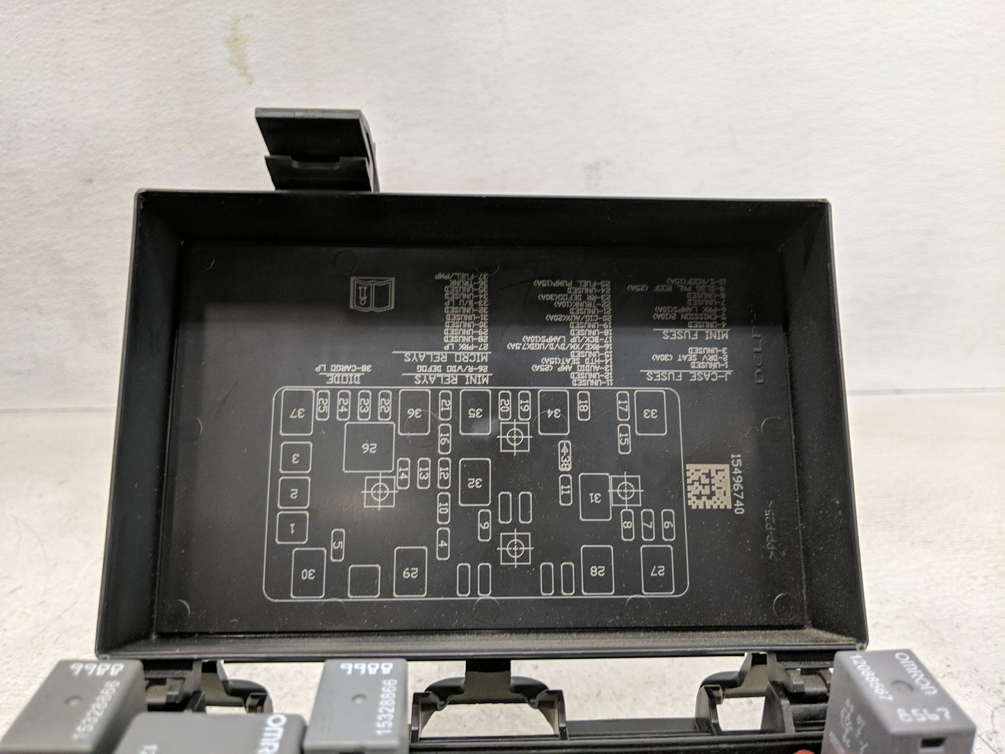 2009-2010 Pontiac G6 Fusebox Fuse Box Panel Relay Module Fits Fits 2009 2010 OEM Used Auto Parts - Oemusedautoparts1.com