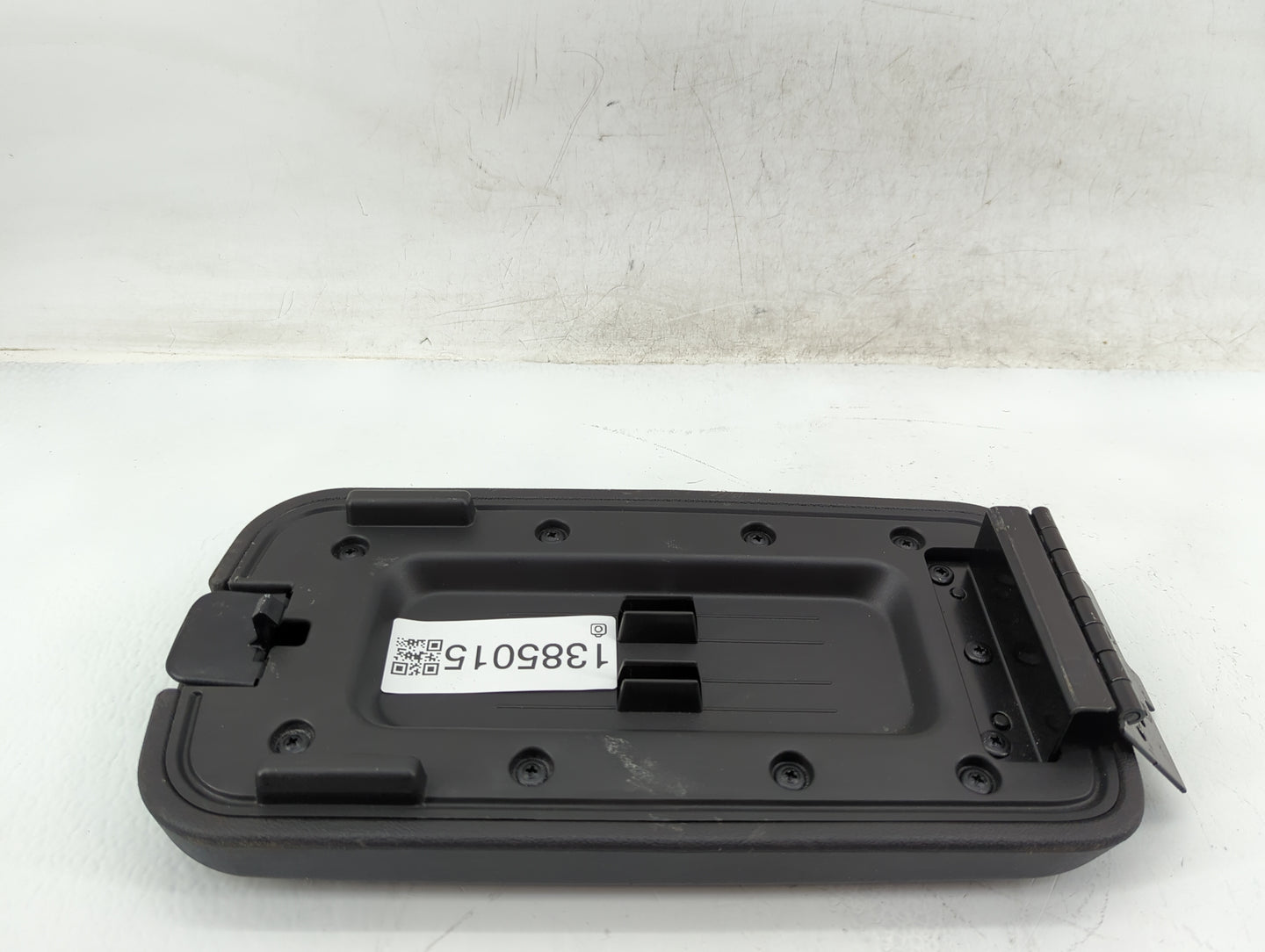 2010 Pontiac G6 Center Console Armrest Cover Lid Fits OEM Used Auto Parts - Oemusedautoparts1.com