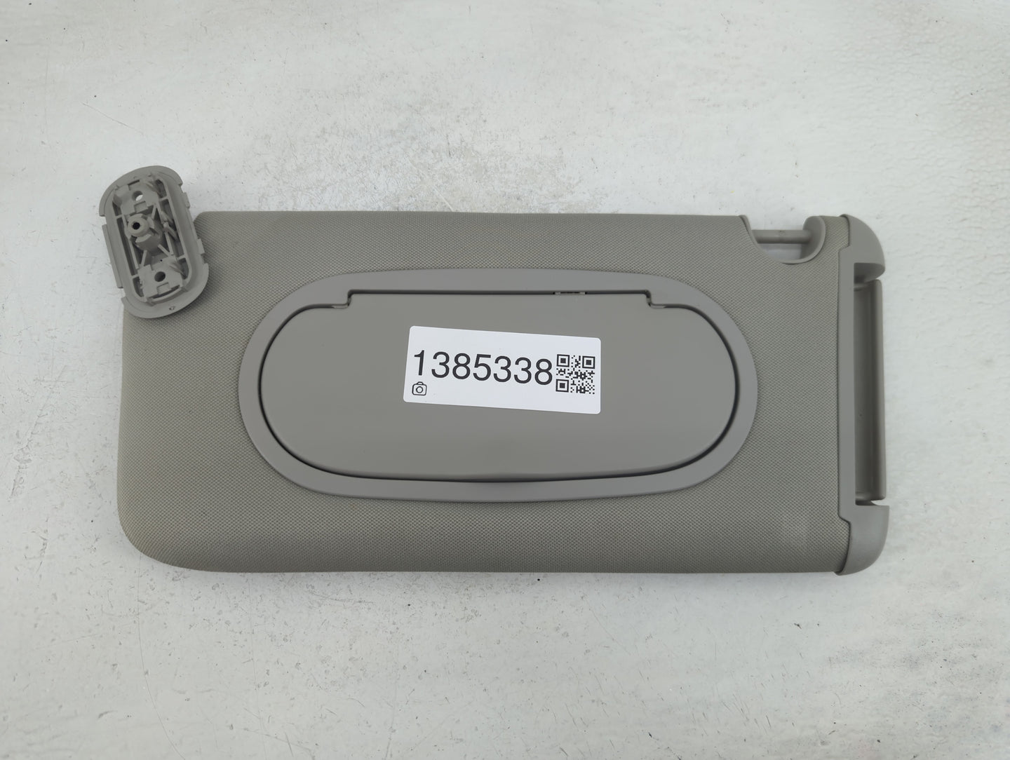 2005-2010 Pontiac G6 Sun Visor Shade Replacement Driver Left Mirror Fits Fits 2005 2006 2007 2008 2009 2010 OEM Used Auto Pa