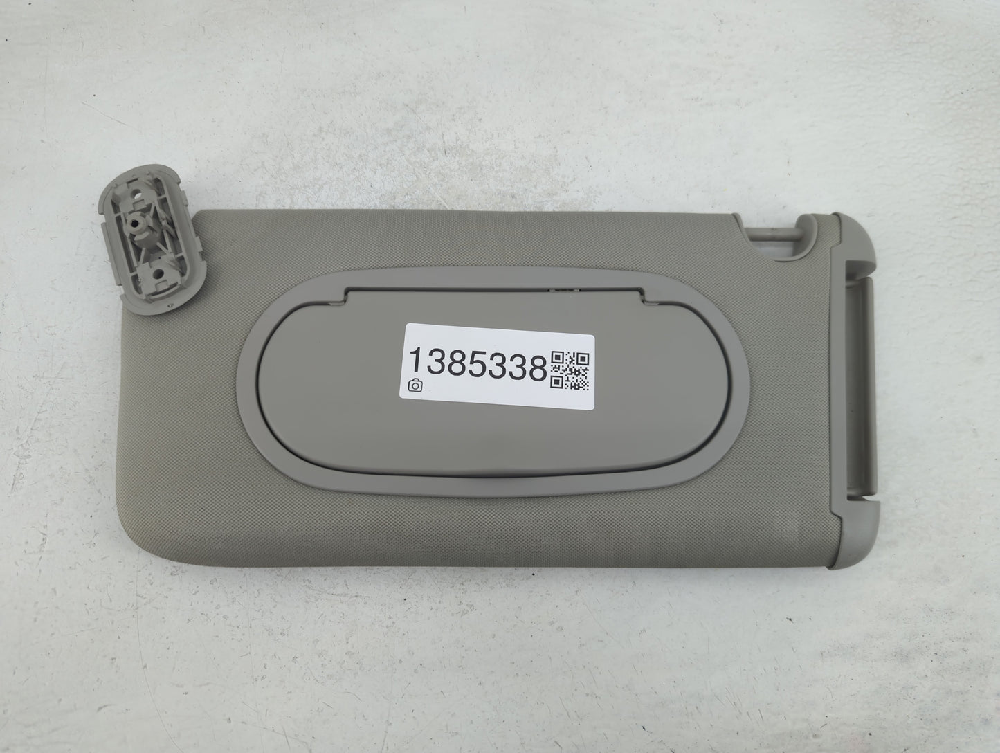 2005-2010 Pontiac G6 Sun Visor Shade Replacement Driver Left Mirror Fits Fits 2005 2006 2007 2008 2009 2010 OEM Used Auto Pa