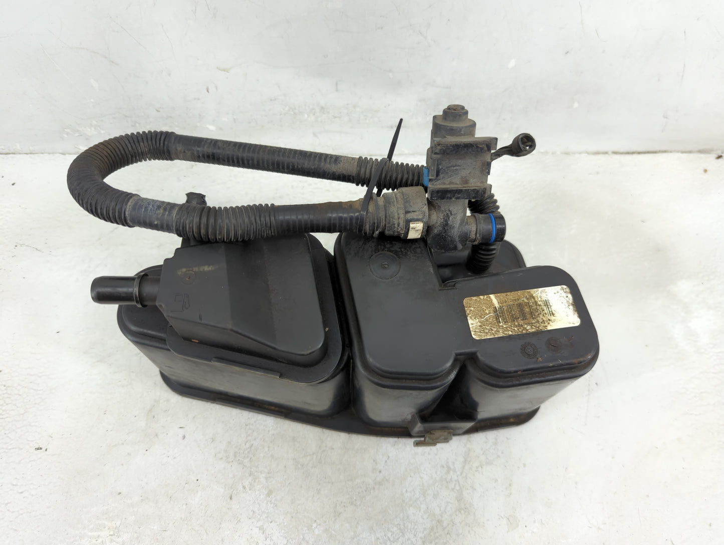 2010 Pontiac G6 Fuel Vapor Charcoal Canister - Oemusedautoparts1.com