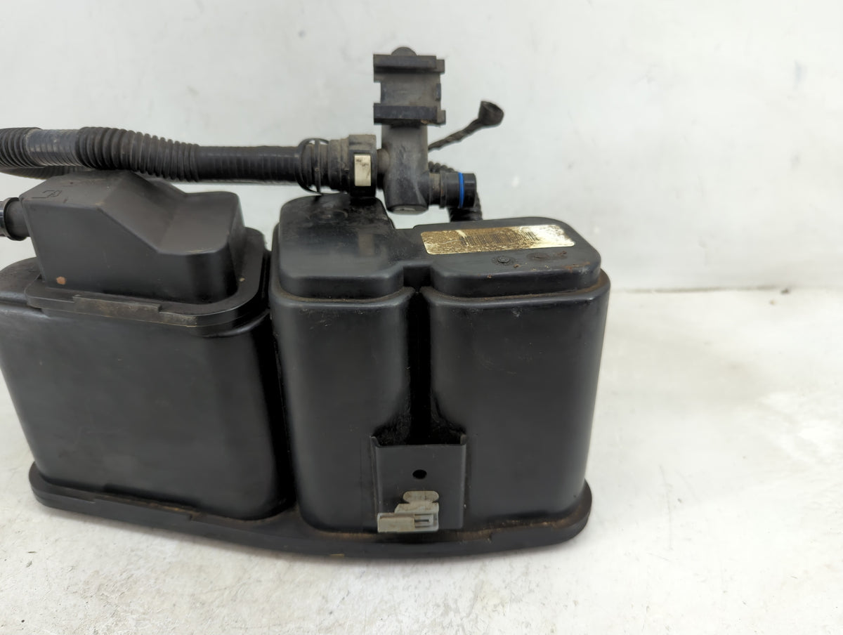 2010 Pontiac G6 Fuel Vapor Charcoal Canister - Oemusedautoparts1.com