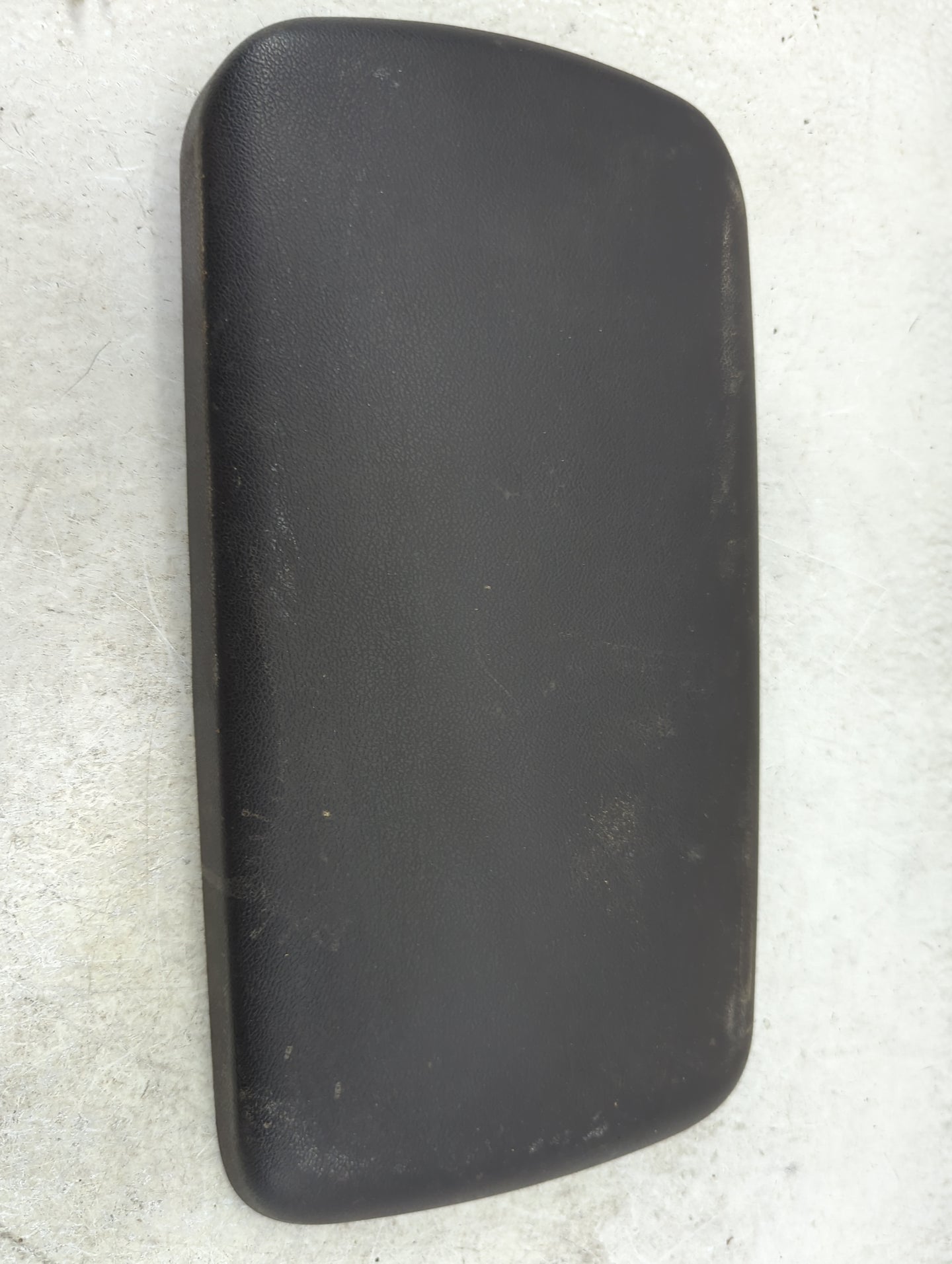 2010 Pontiac G6 Center Console Armrest Cover Lid Fits OEM Used Auto Parts - Oemusedautoparts1.com