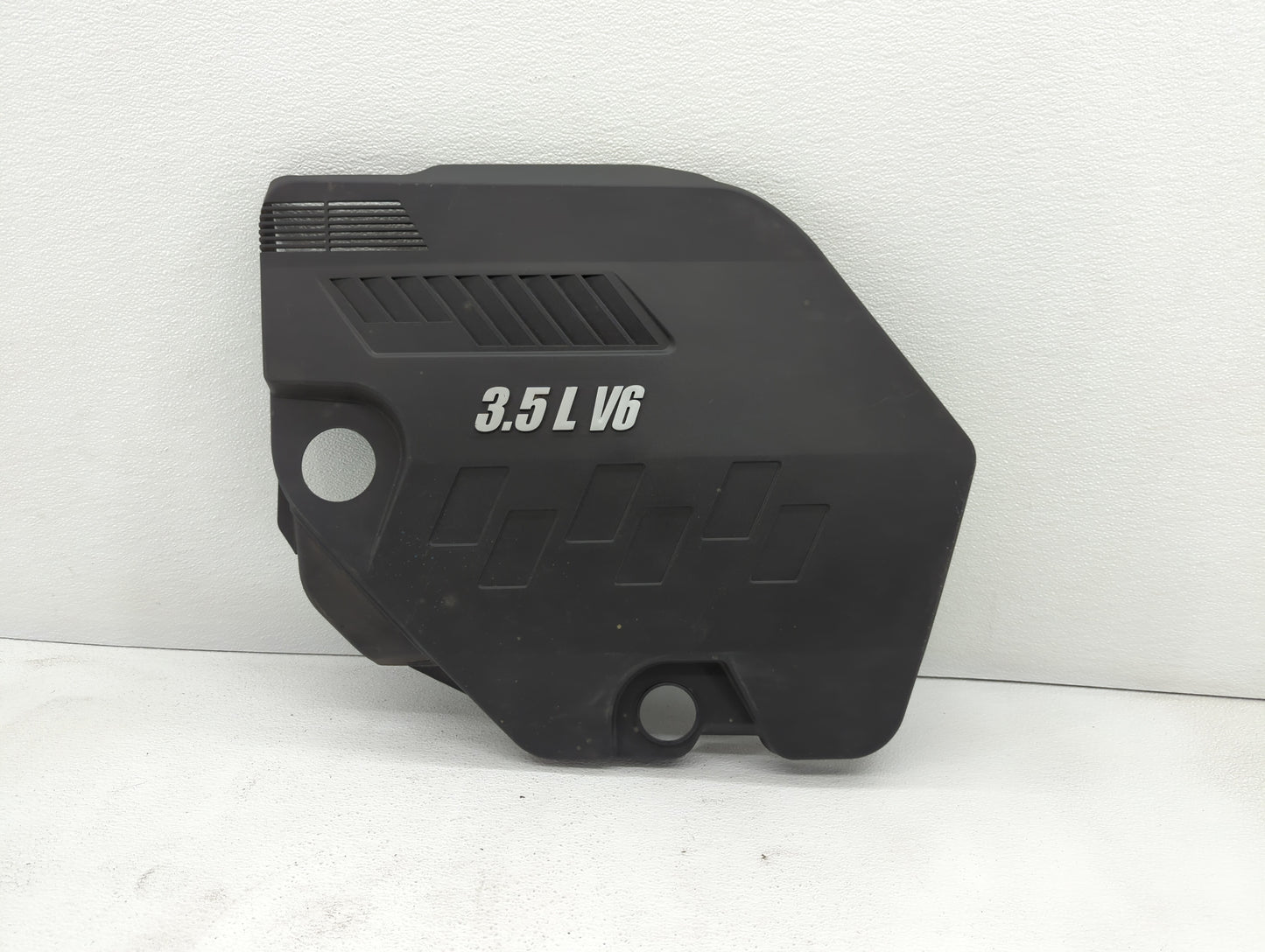 2010 Pontiac G6 Engine Cover - Oemusedautoparts1.com