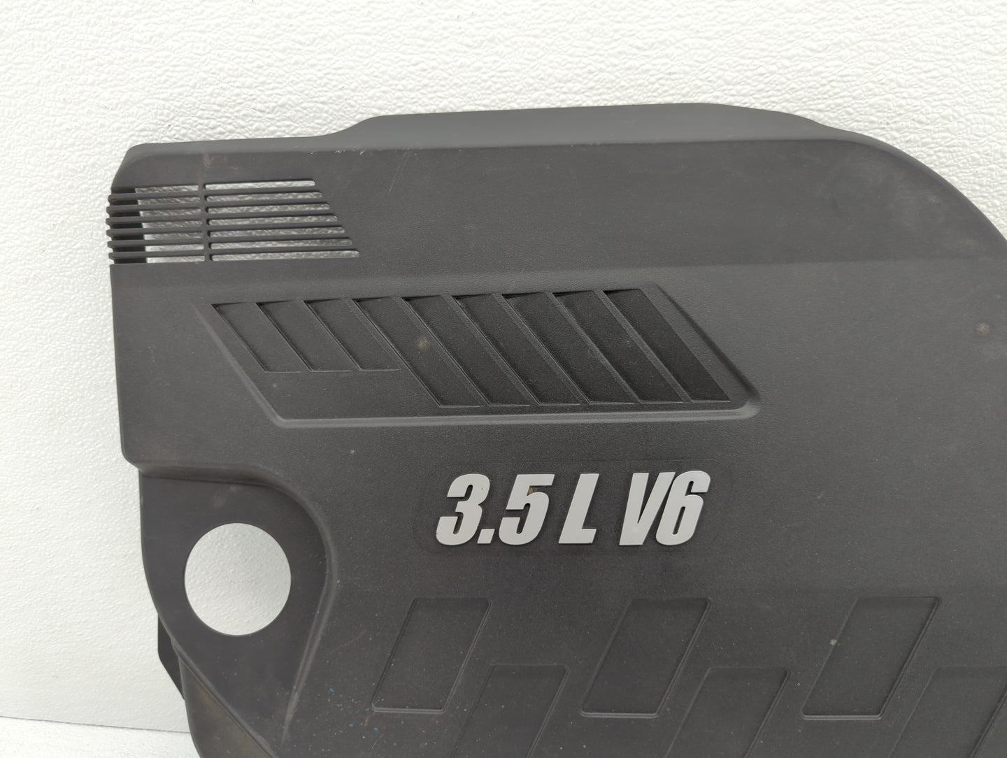 2010 Pontiac G6 Engine Cover - Oemusedautoparts1.com