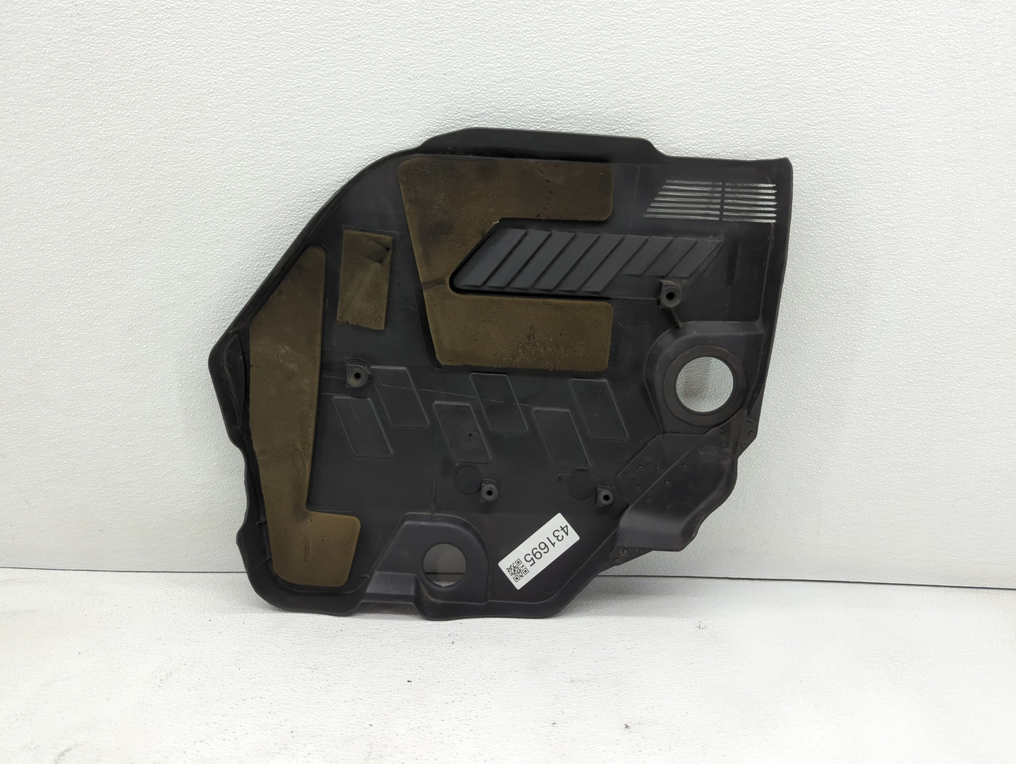 2010 Pontiac G6 Engine Cover - Oemusedautoparts1.com