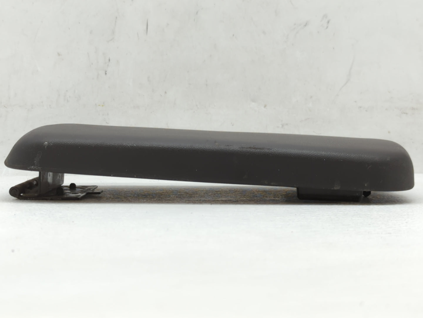 2006-2010 Pontiac G6 Center Console Armrest Cover Lid Black - Oemusedautoparts1.com