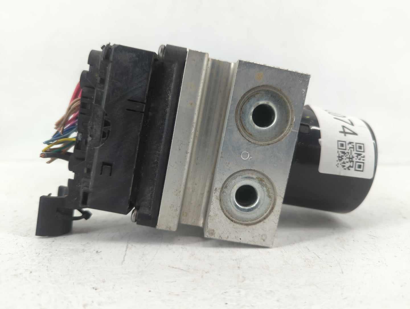 2010 Pontiac G6 ABS Pump Control Module Replacement P/N:25949990 Fits OEM Used Auto Parts - Oemusedautoparts1.com