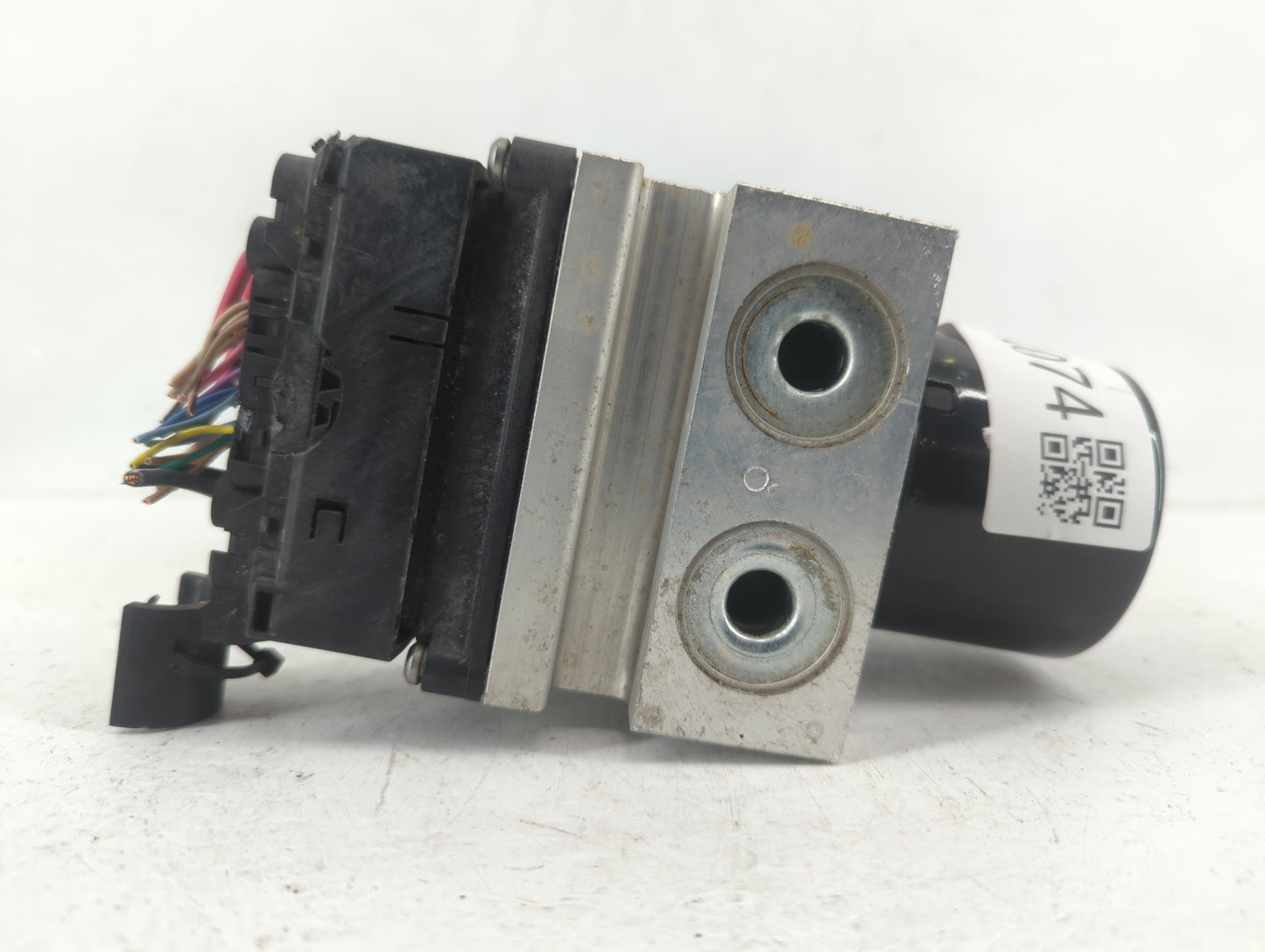 2010 Pontiac G6 ABS Pump Control Module Replacement P/N:25949990 Fits OEM Used Auto Parts - Oemusedautoparts1.com
