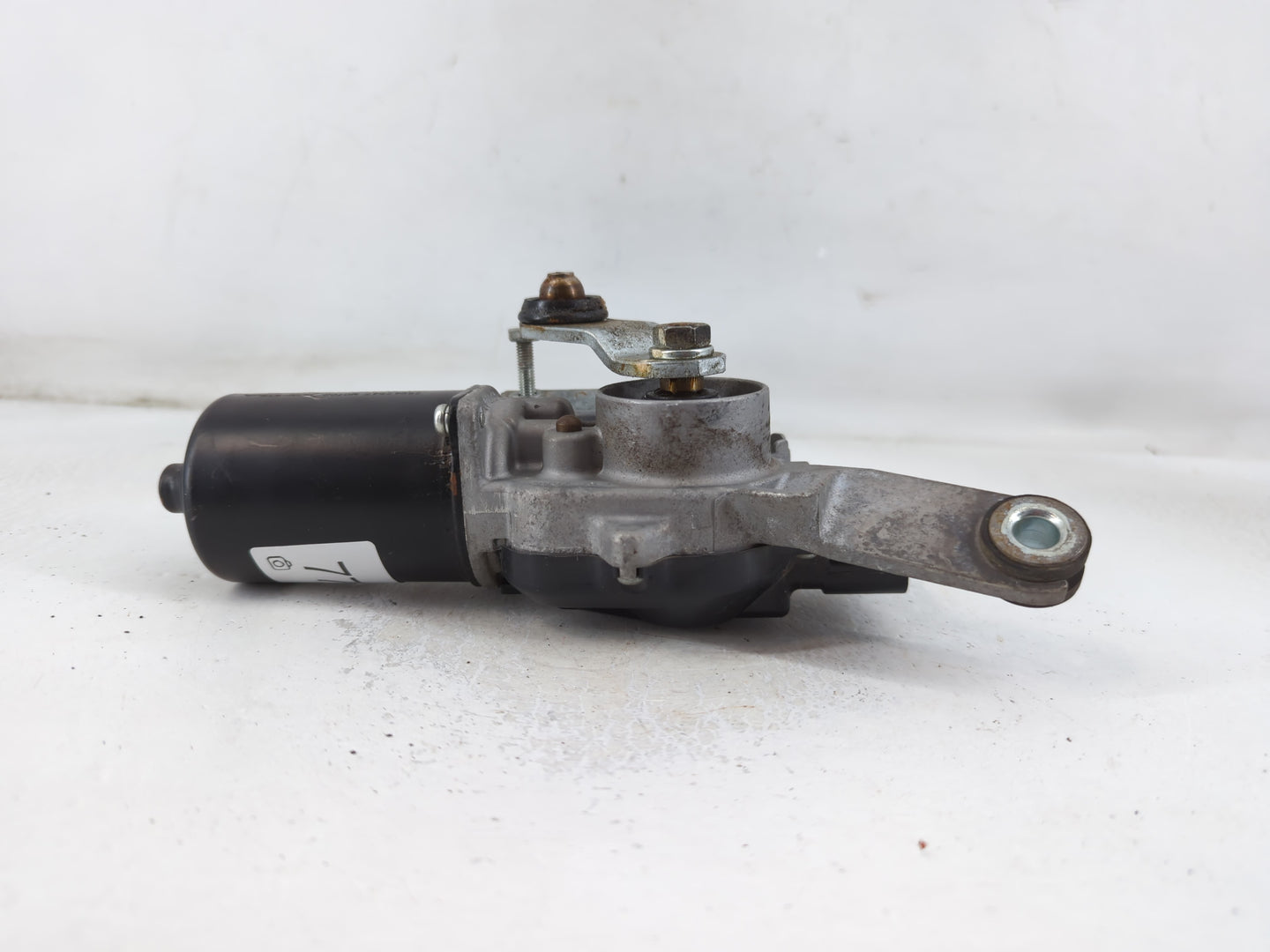 2010 Pontiac Torren Front Windshield Wiper Motor P/N:25942547 Fits OEM Used Auto Parts - Oemusedautoparts1.com