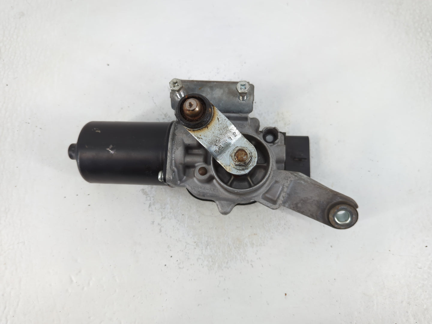 2010 Pontiac Torren Front Windshield Wiper Motor P/N:25942547 Fits OEM Used Auto Parts - Oemusedautoparts1.com