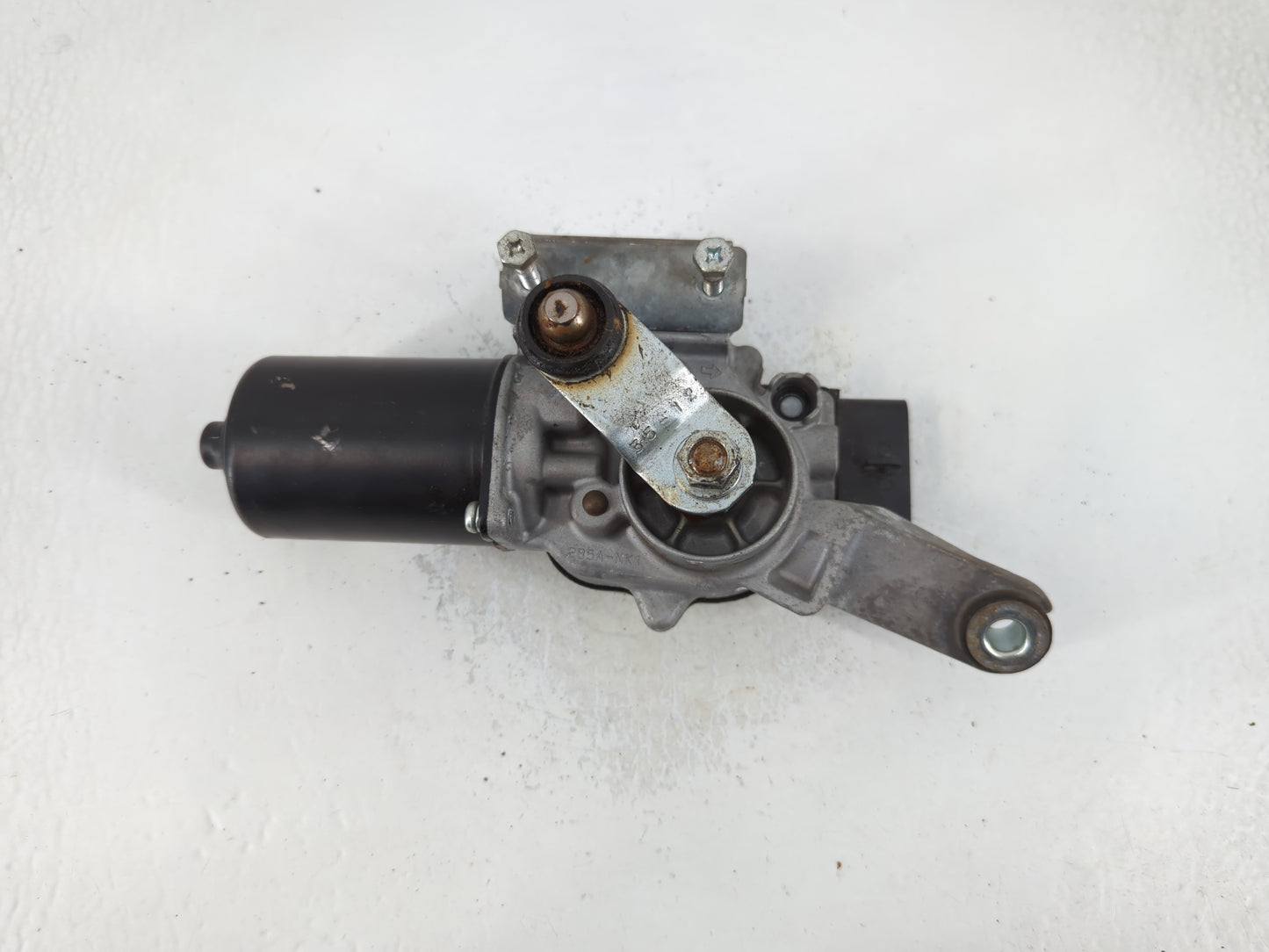 2010 Pontiac Torren Front Windshield Wiper Motor P/N:25942547 Fits OEM Used Auto Parts - Oemusedautoparts1.com