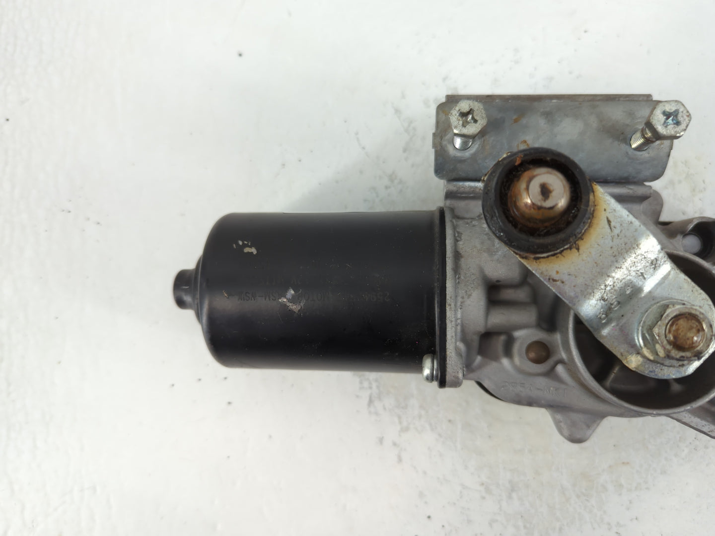 2010 Pontiac Torren Front Windshield Wiper Motor P/N:25942547 Fits OEM Used Auto Parts - Oemusedautoparts1.com