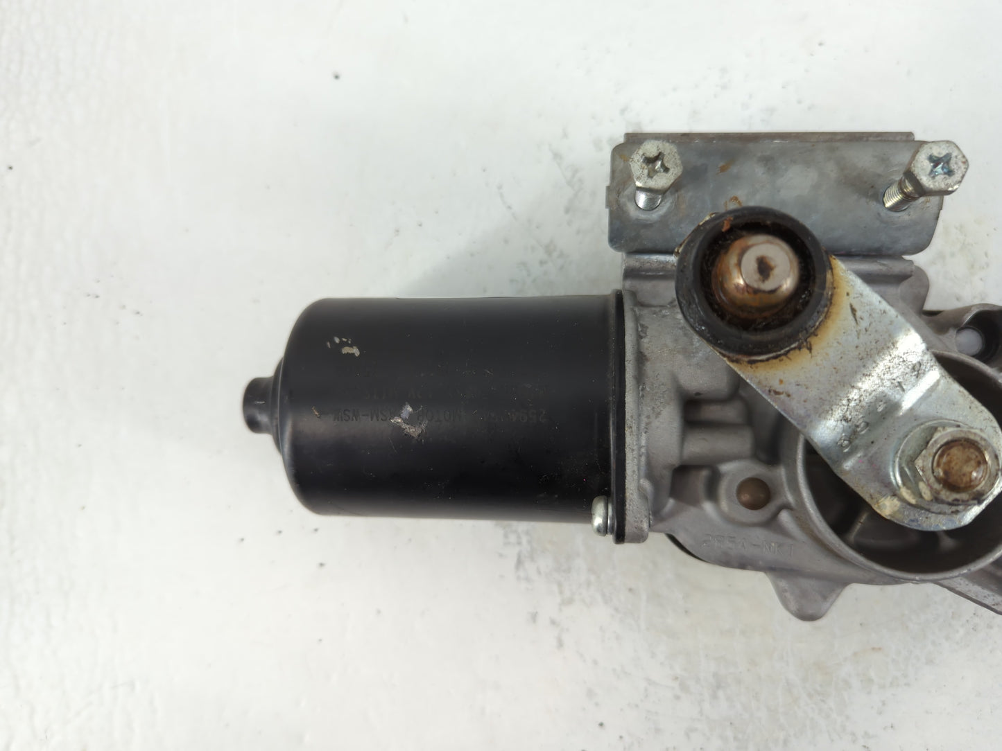 2010 Pontiac Torren Front Windshield Wiper Motor P/N:25942547 Fits OEM Used Auto Parts - Oemusedautoparts1.com