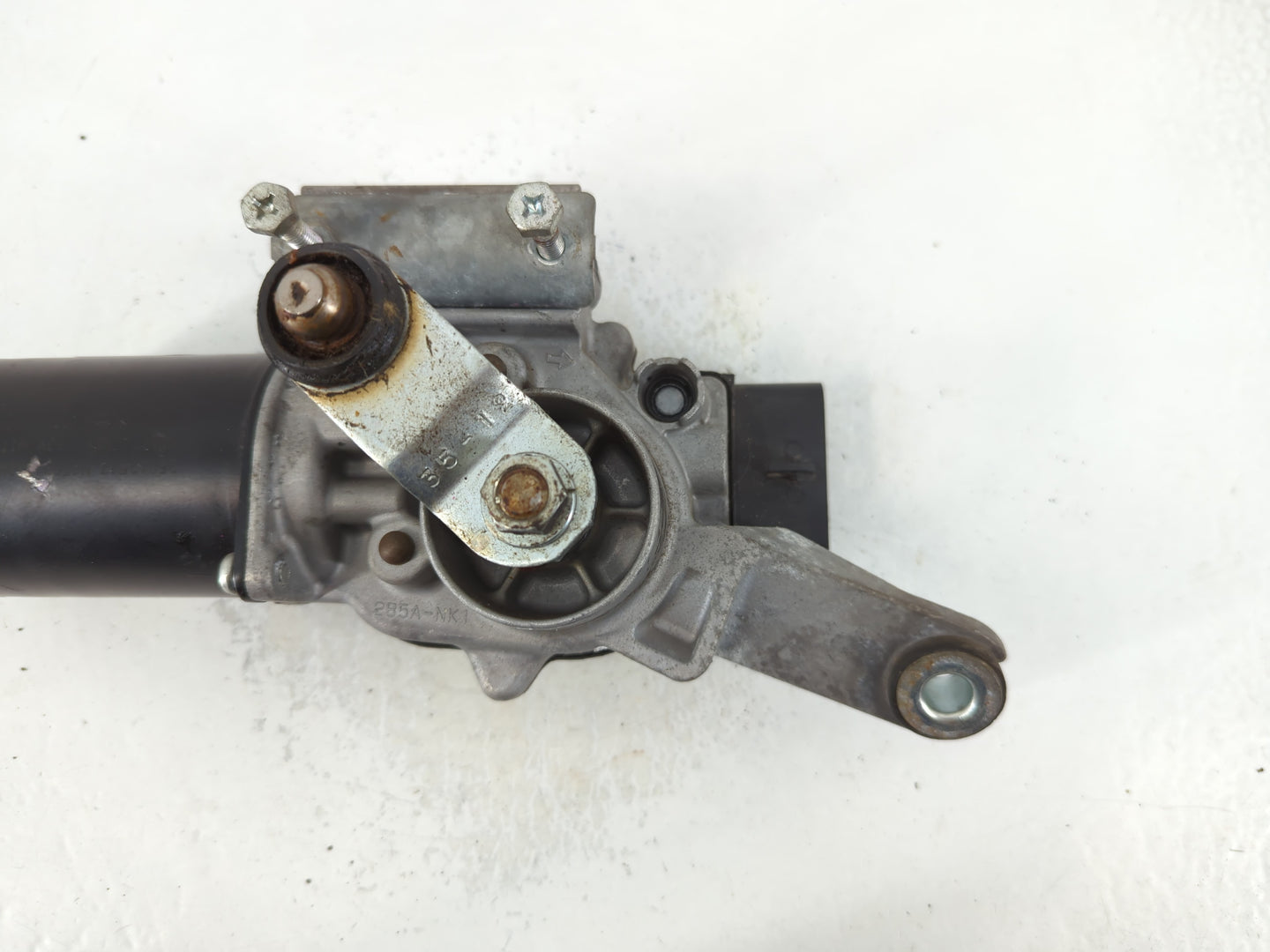 2010 Pontiac Torren Front Windshield Wiper Motor P/N:25942547 Fits OEM Used Auto Parts - Oemusedautoparts1.com