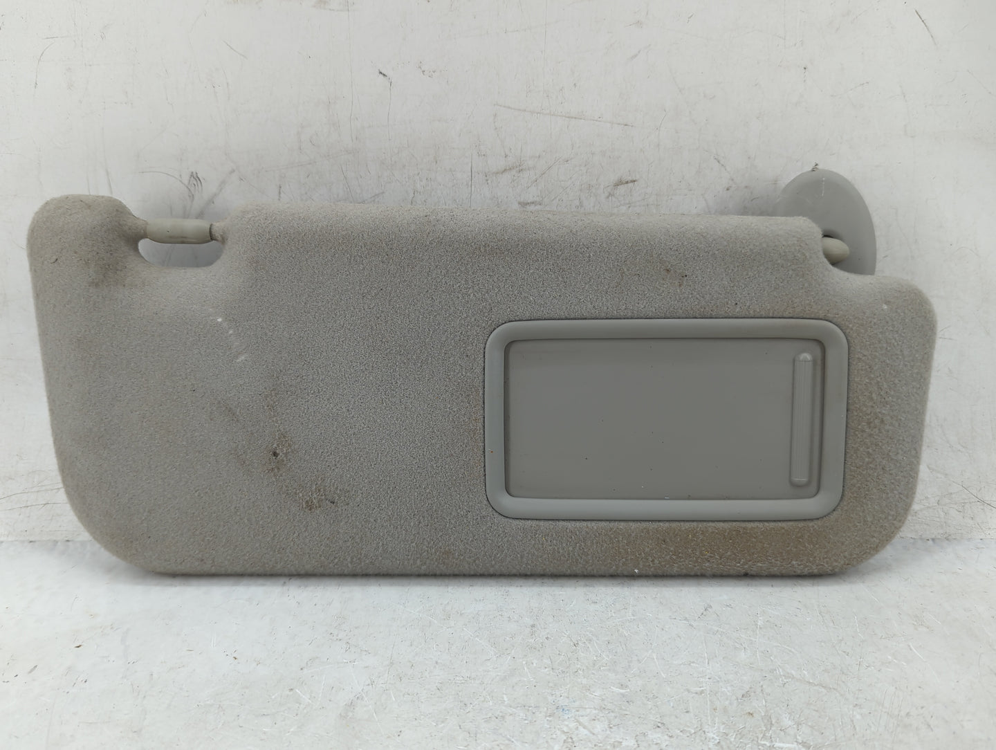 2009-2010 Pontiac Vibe Sun Visor Shade Replacement Passenger Right Mirror Fits Fits 2009 2010 OEM Used Auto Parts - Oemuseda