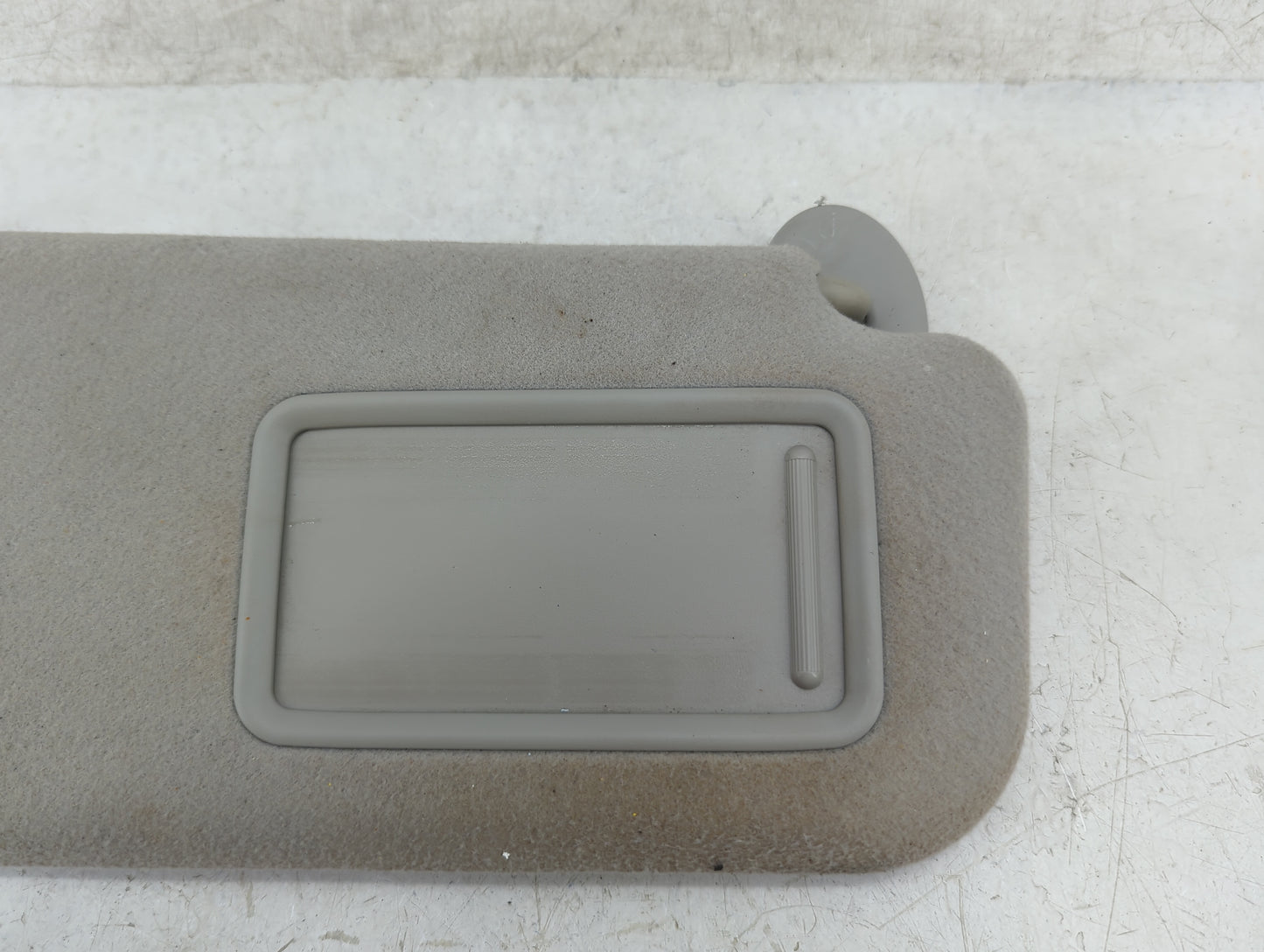 2009-2010 Pontiac Vibe Sun Visor Shade Replacement Passenger Right Mirror Fits Fits 2009 2010 OEM Used Auto Parts - Oemuseda