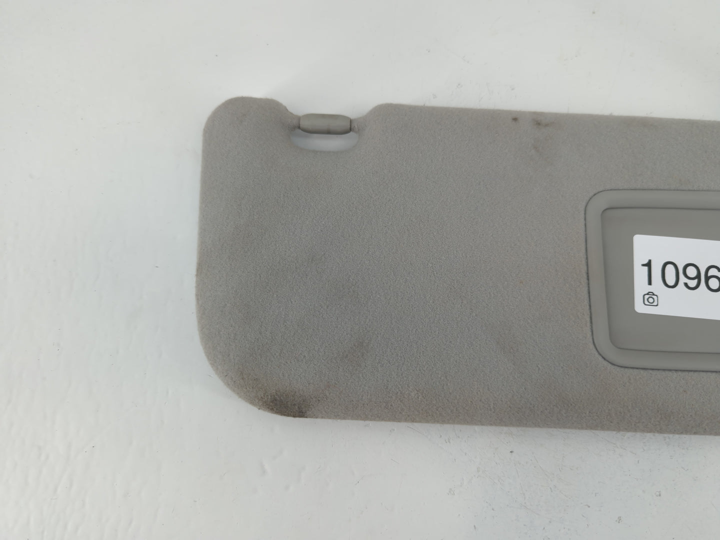 2009-2010 Pontiac Vibe Sun Visor Shade Replacement Passenger Right Mirror Fits Fits 2009 2010 OEM Used Auto Parts - Oemuseda