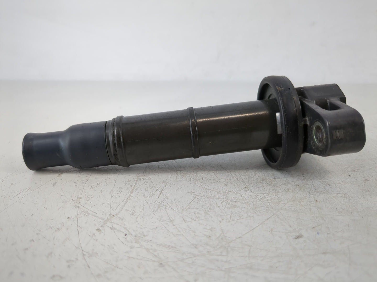 2009-2010 Pontiac Vibe Ignition Coil Igniter Pack - Oemusedautoparts1.com
