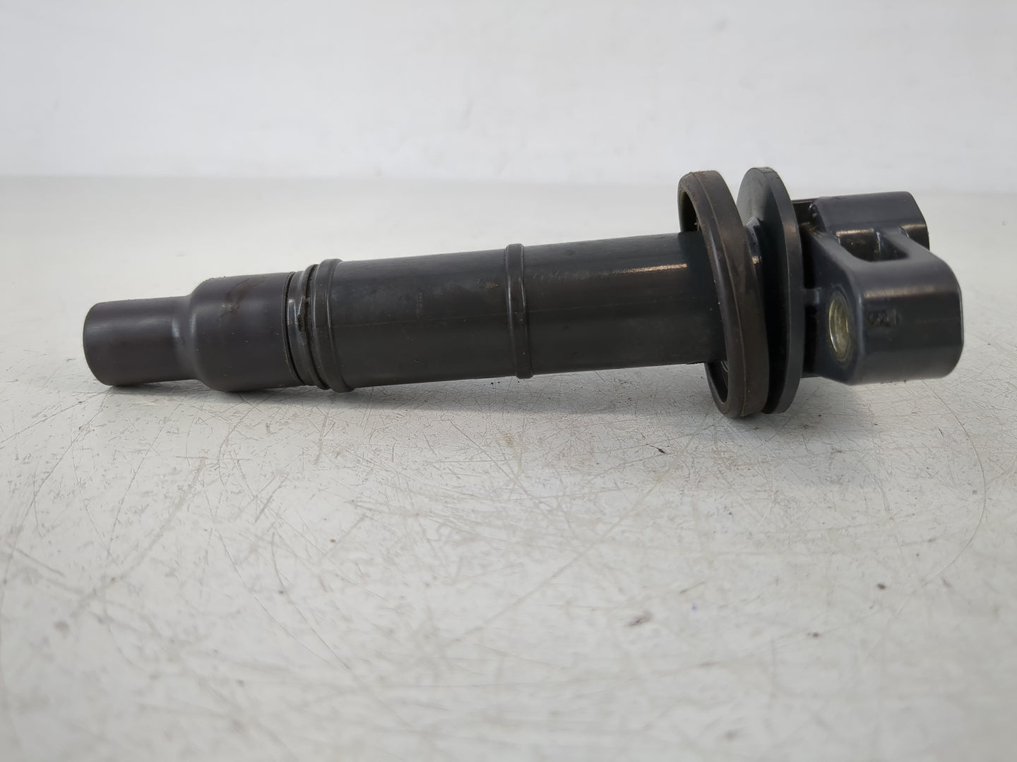 2009-2010 Pontiac Vibe Ignition Coil Igniter Pack - Oemusedautoparts1.com