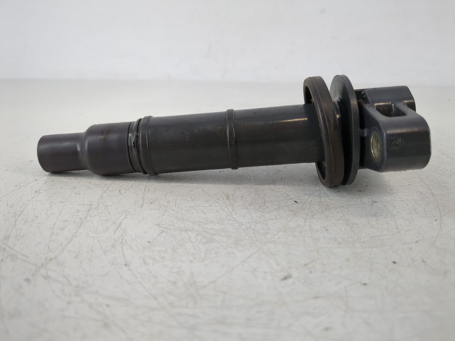 2009-2010 Pontiac Vibe Ignition Coil Igniter Pack - Oemusedautoparts1.com