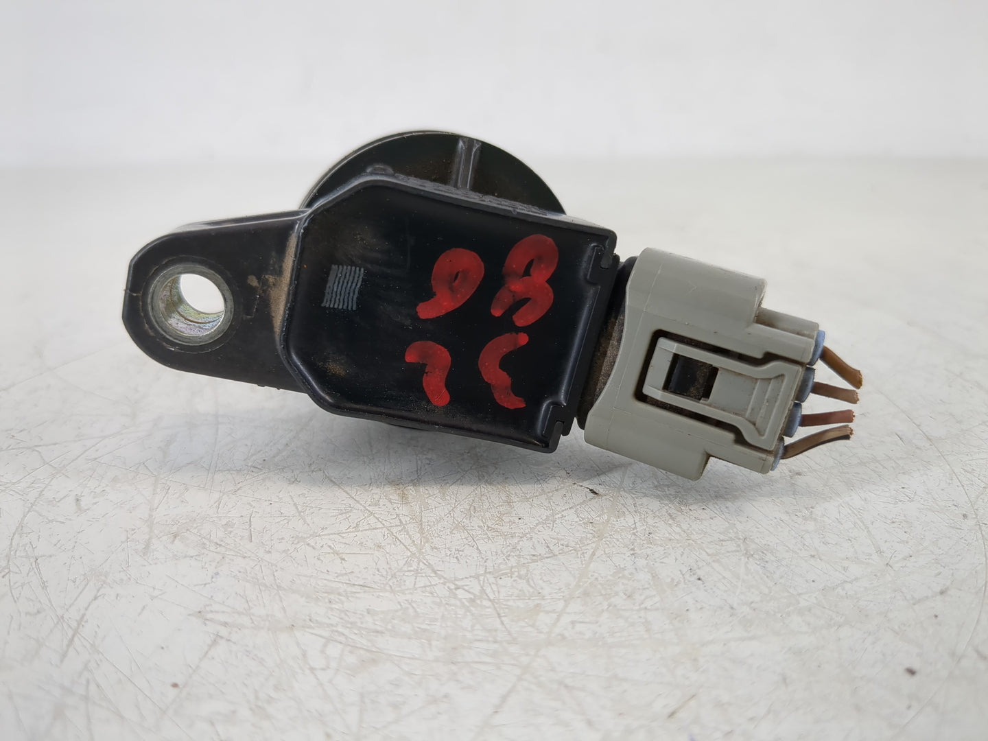 2009-2010 Pontiac Vibe Ignition Coil Igniter Pack - Oemusedautoparts1.com