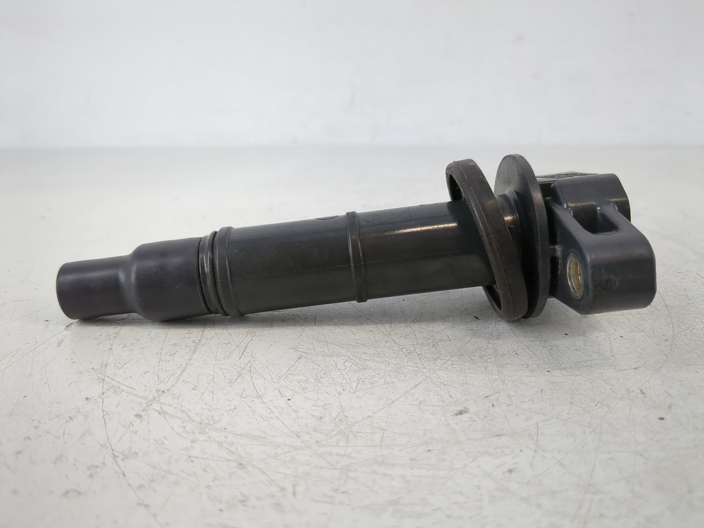 2009-2010 Pontiac Vibe Ignition Coil Igniter Pack - Oemusedautoparts1.com