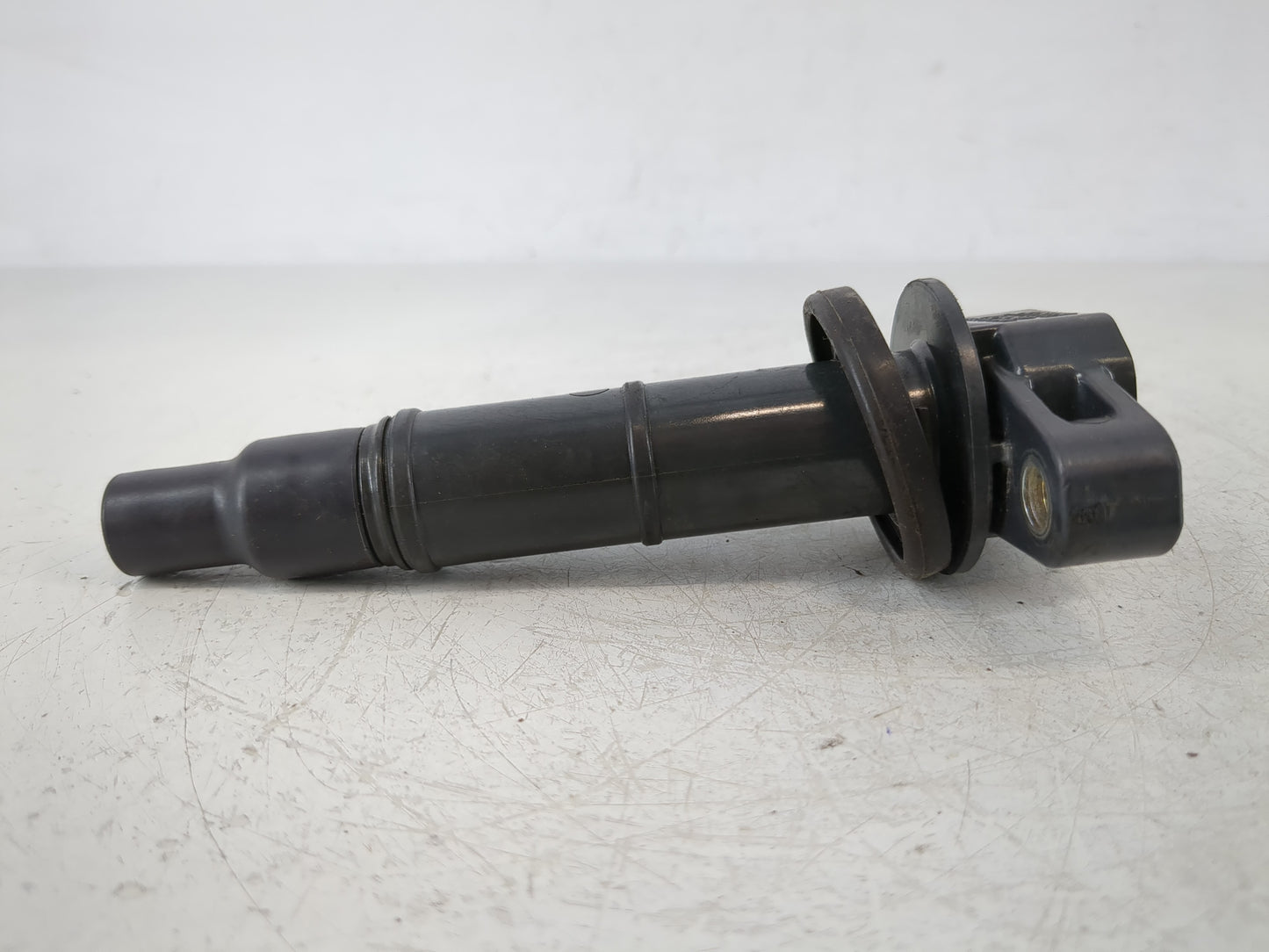 2009-2010 Pontiac Vibe Ignition Coil Igniter Pack - Oemusedautoparts1.com