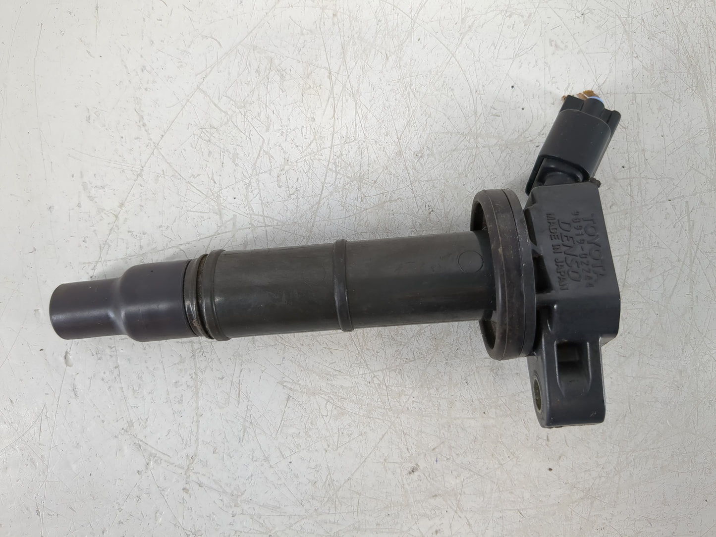 2009-2010 Pontiac Vibe Ignition Coil Igniter Pack - Oemusedautoparts1.com