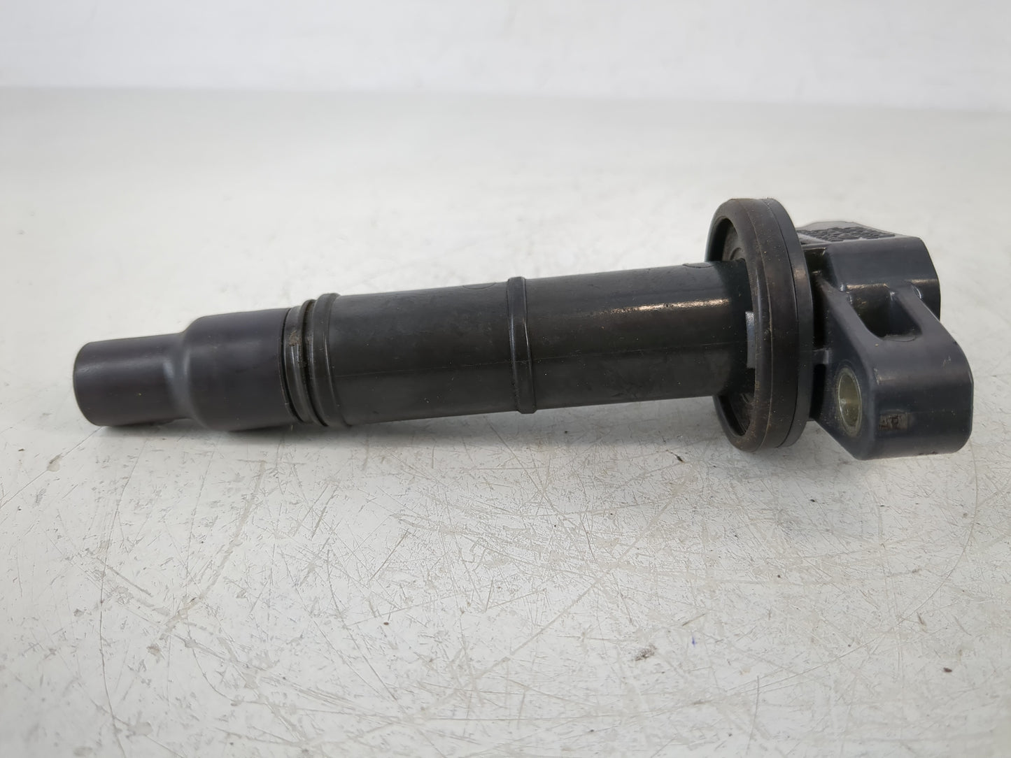 2009-2010 Pontiac Vibe Ignition Coil Igniter Pack - Oemusedautoparts1.com