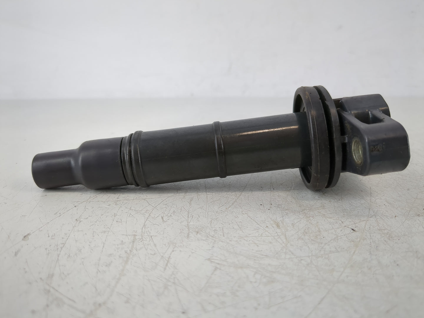 2009-2010 Pontiac Vibe Ignition Coil Igniter Pack - Oemusedautoparts1.com