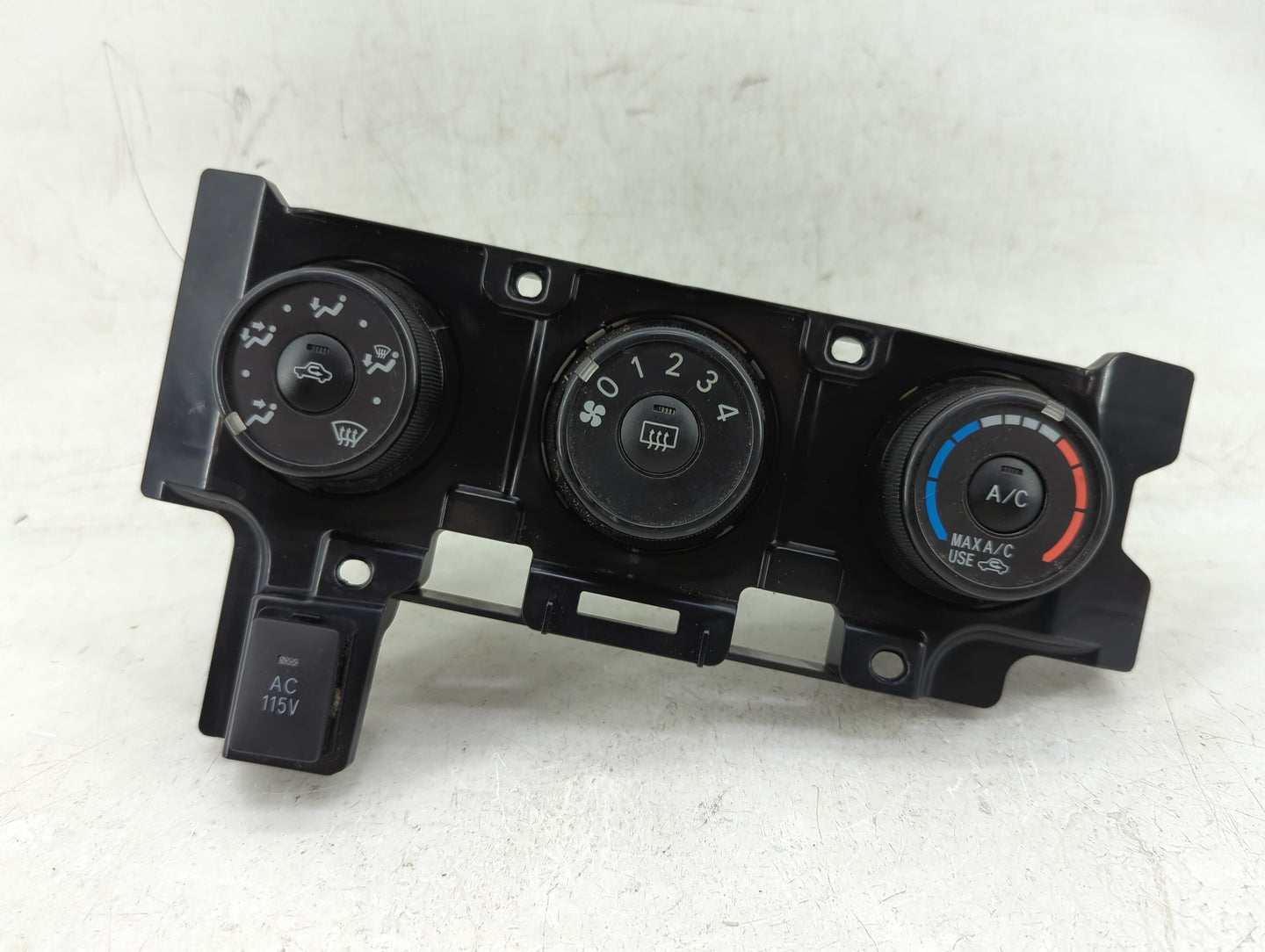 2009-2010 Pontiac Vibe Climate Control Module Temperature AC/Heater Replacement Fits Fits 2009 2010 OEM Used Auto Parts - Oe