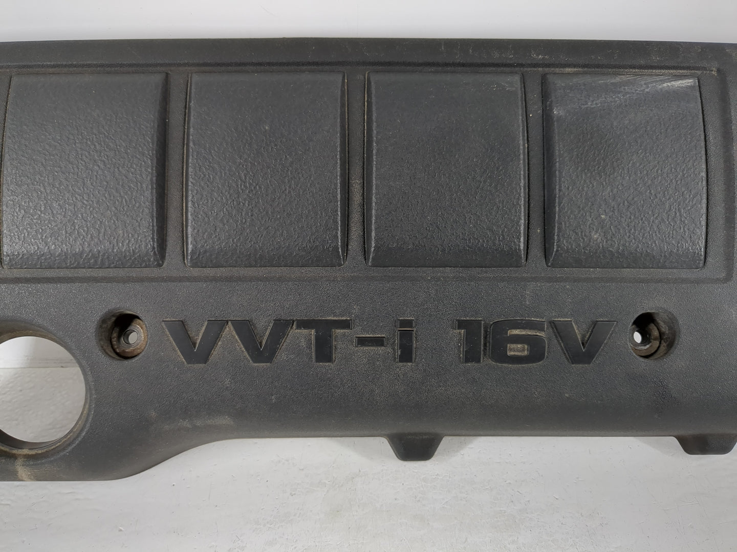 2010 Pontiac Vibe Vibe Engine Cover - Oemusedautoparts1.com