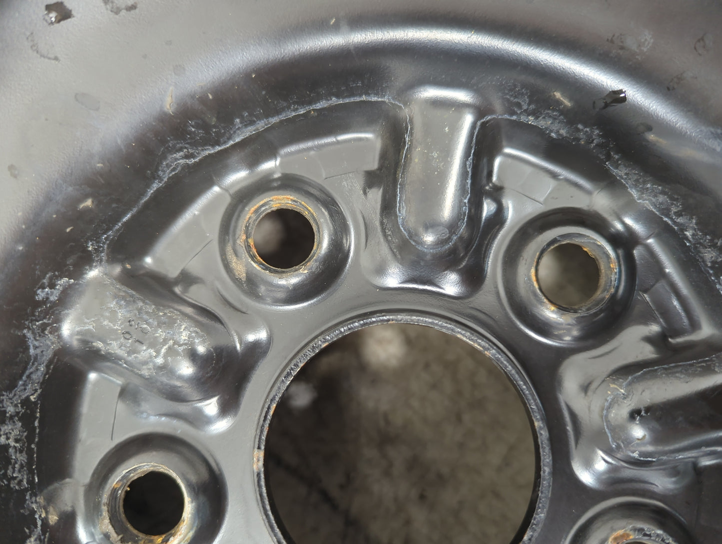 2010 Pontiac Vibe Vibe Spare Donut Tire Wheel Rim Oem - Oemusedautoparts1.com
