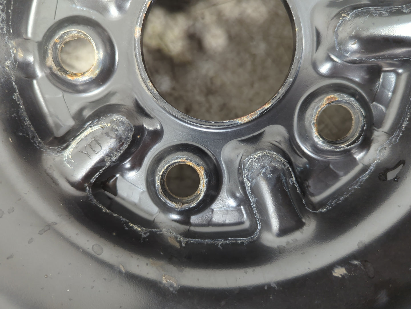 2010 Pontiac Vibe Vibe Spare Donut Tire Wheel Rim Oem - Oemusedautoparts1.com