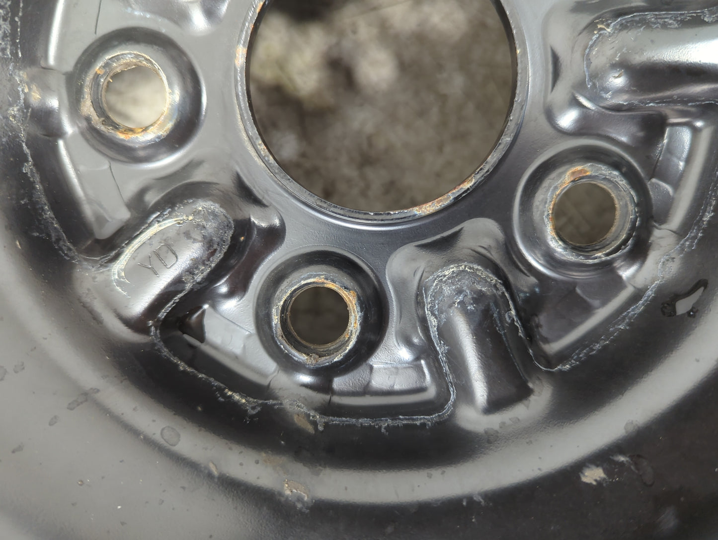 2010 Pontiac Vibe Vibe Spare Donut Tire Wheel Rim Oem - Oemusedautoparts1.com