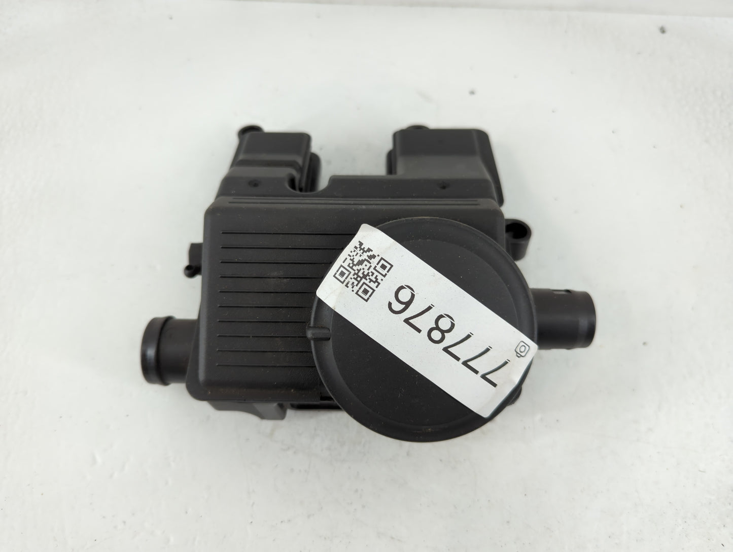 2010 Porsche Panamera TURBO ENGINE VENILATION, Engine OIL Separator - Oemusedautoparts1.com