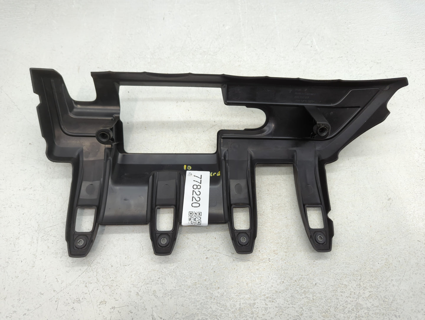2010 Porsche Panamera Engine Cover - Oemusedautoparts1.com