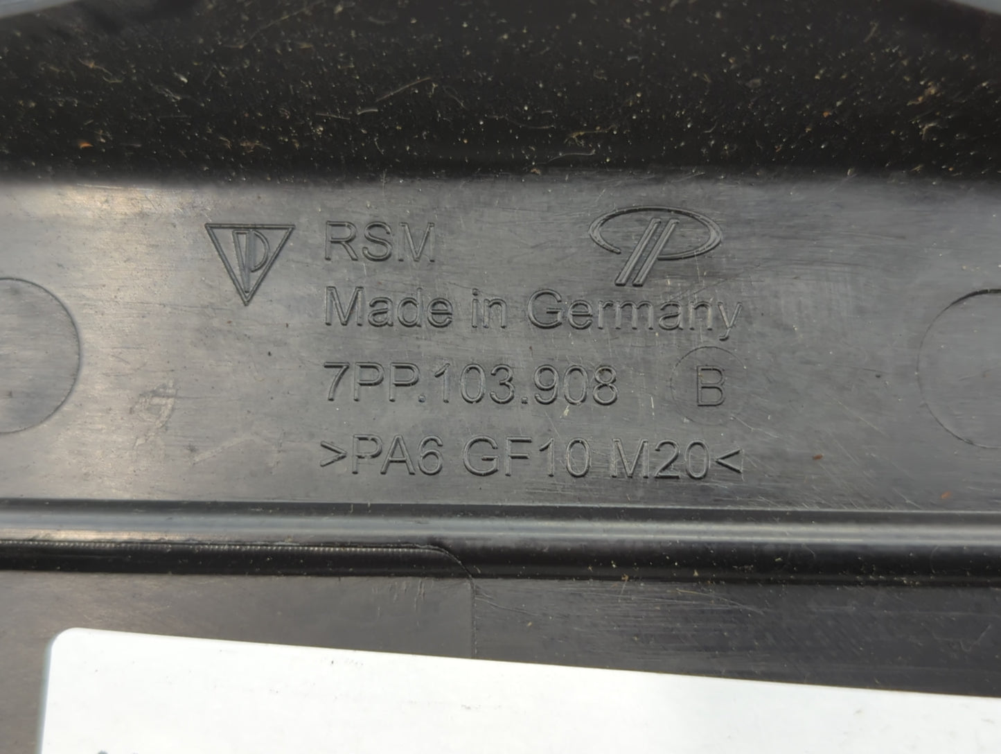 2010 Porsche Panamera Engine Cover - Oemusedautoparts1.com