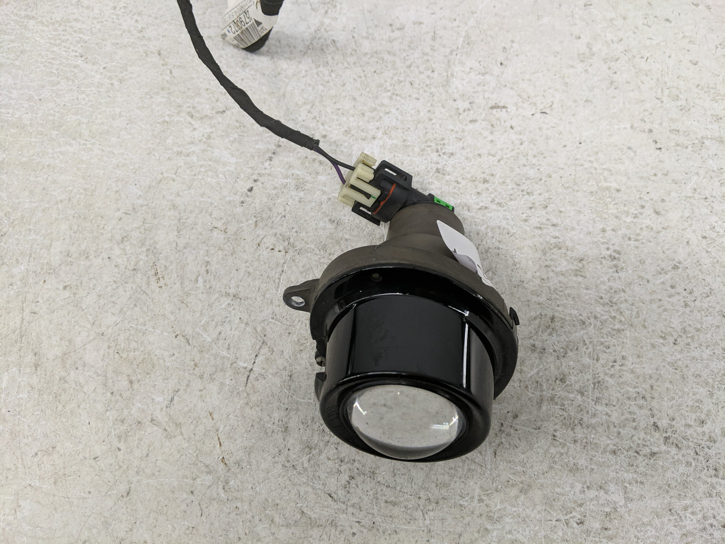 2010 Saturn Outlook Driver Left Oem Front Light Lamp - Oemusedautoparts1.com