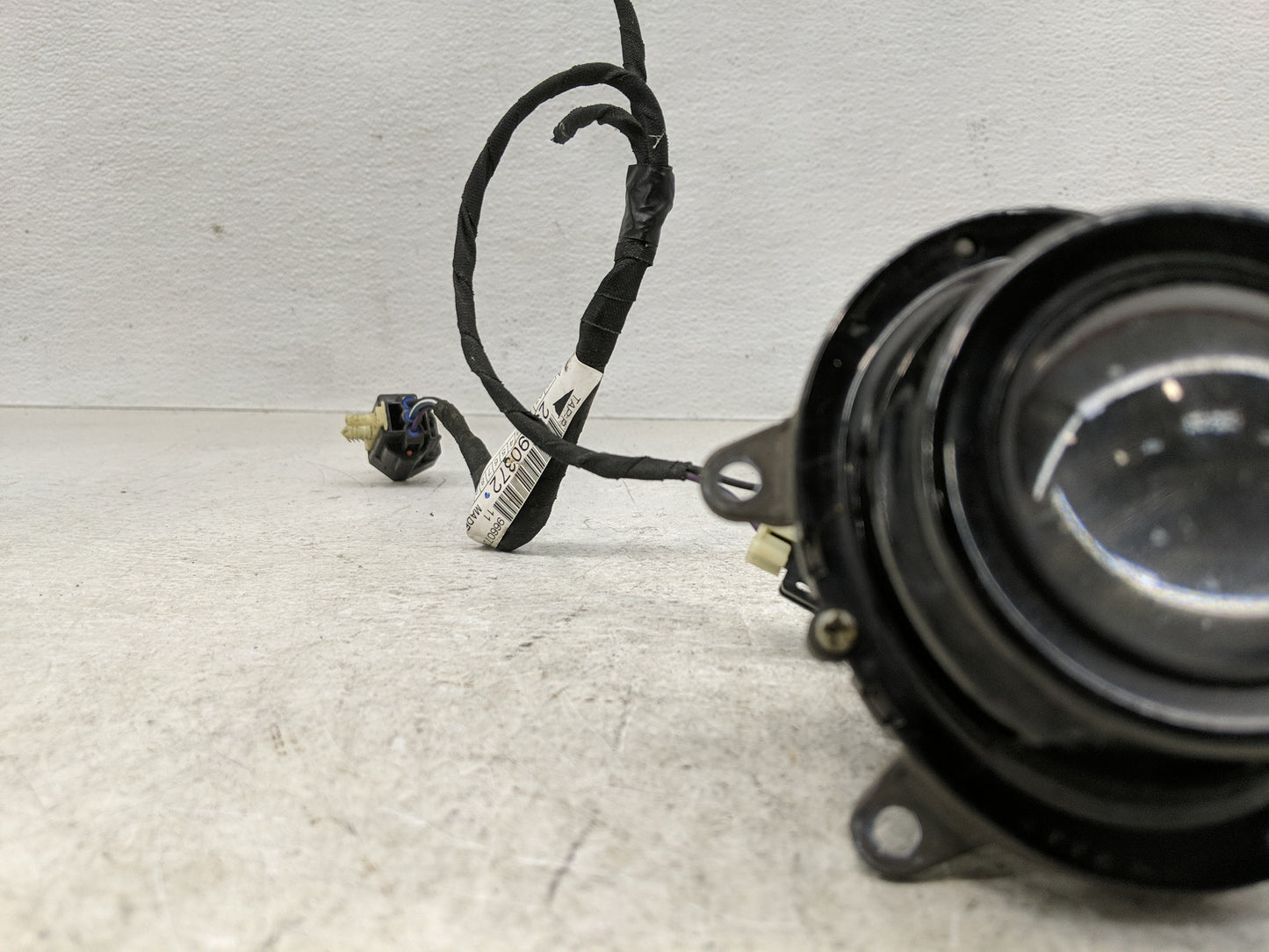 2010 Saturn Outlook Driver Left Oem Front Light Lamp - Oemusedautoparts1.com