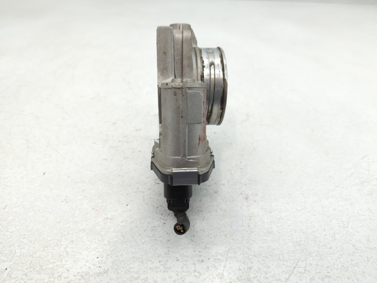 2010 Saturn Outlook Throttle Body P/N:1940A 591HB Fits Fits 2007 2008 2009 2011 OEM Used Auto Parts - Oemusedautoparts1.com