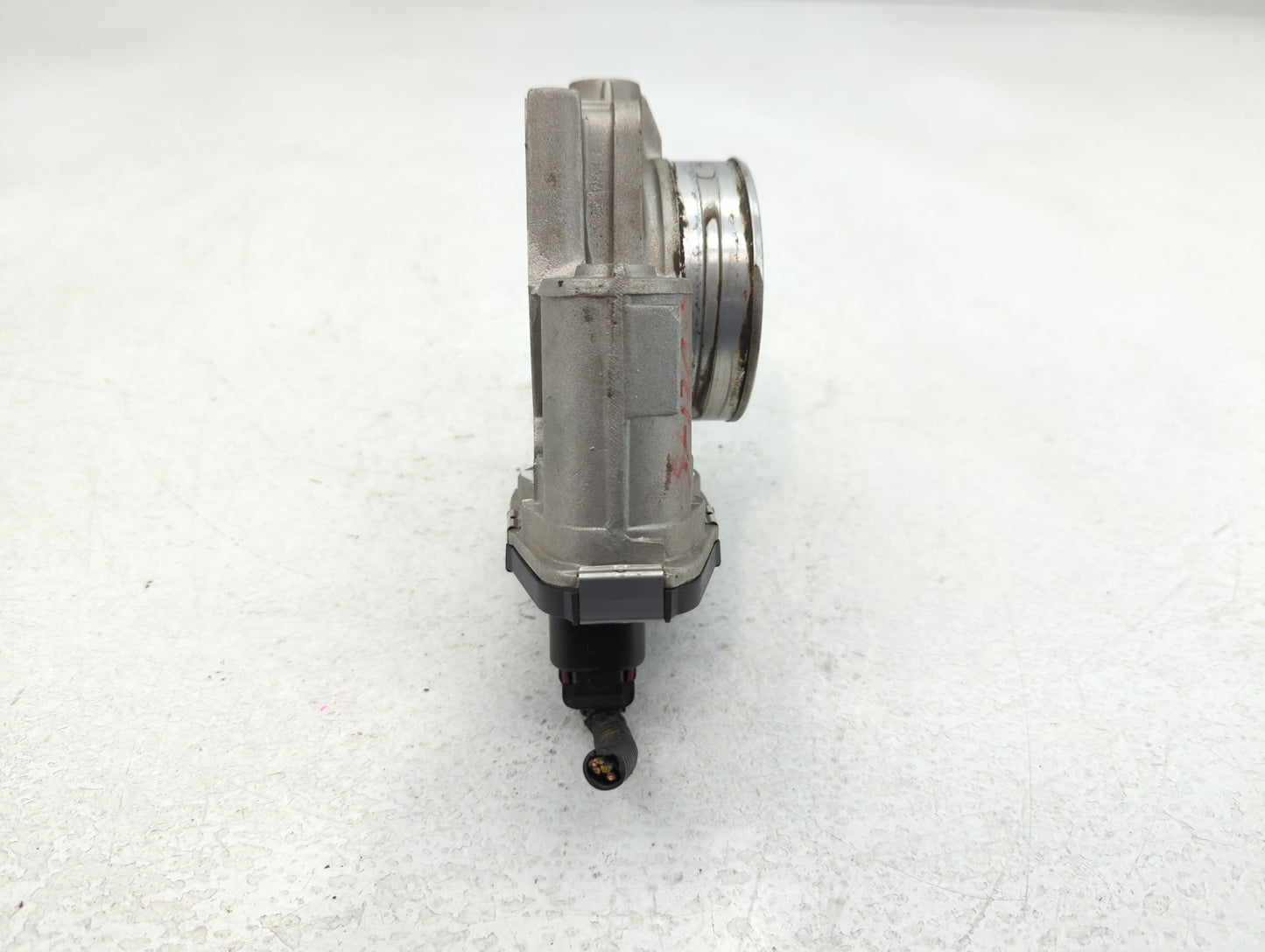 2010 Saturn Outlook Throttle Body P/N:1940A 591HB Fits Fits 2007 2008 2009 2011 OEM Used Auto Parts - Oemusedautoparts1.com