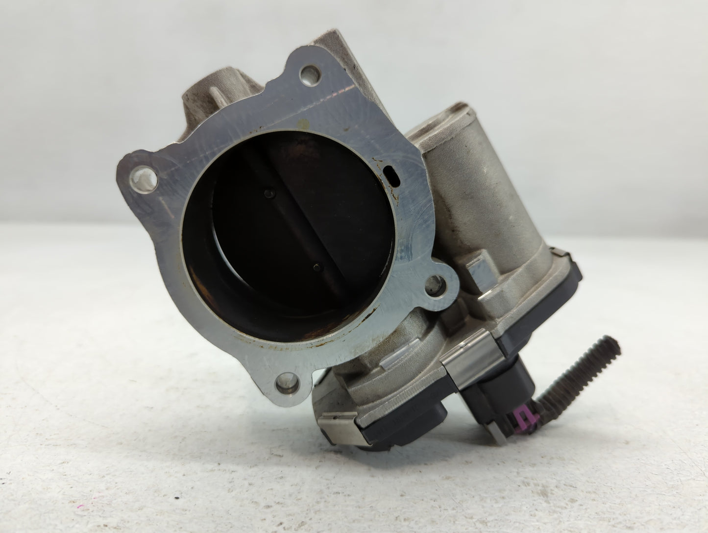 2010 Saturn Outlook Throttle Body P/N:1940A 591HB Fits Fits 2007 2008 2009 2011 OEM Used Auto Parts - Oemusedautoparts1.com