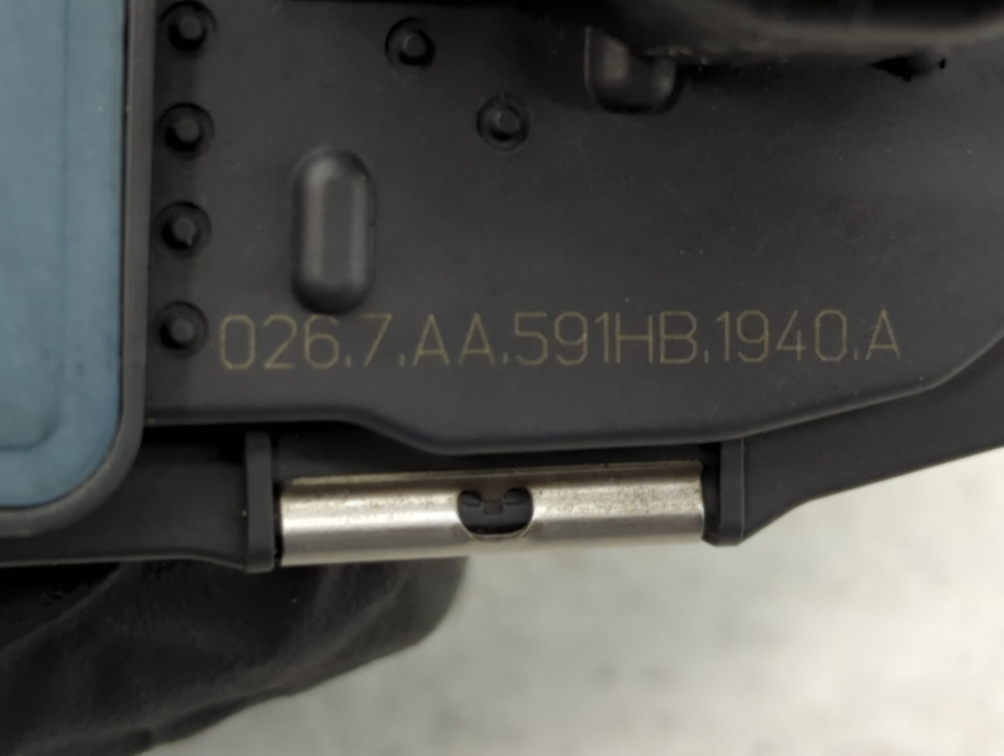 2010 Saturn Outlook Throttle Body P/N:1940A 591HB Fits Fits 2007 2008 2009 2011 OEM Used Auto Parts - Oemusedautoparts1.com