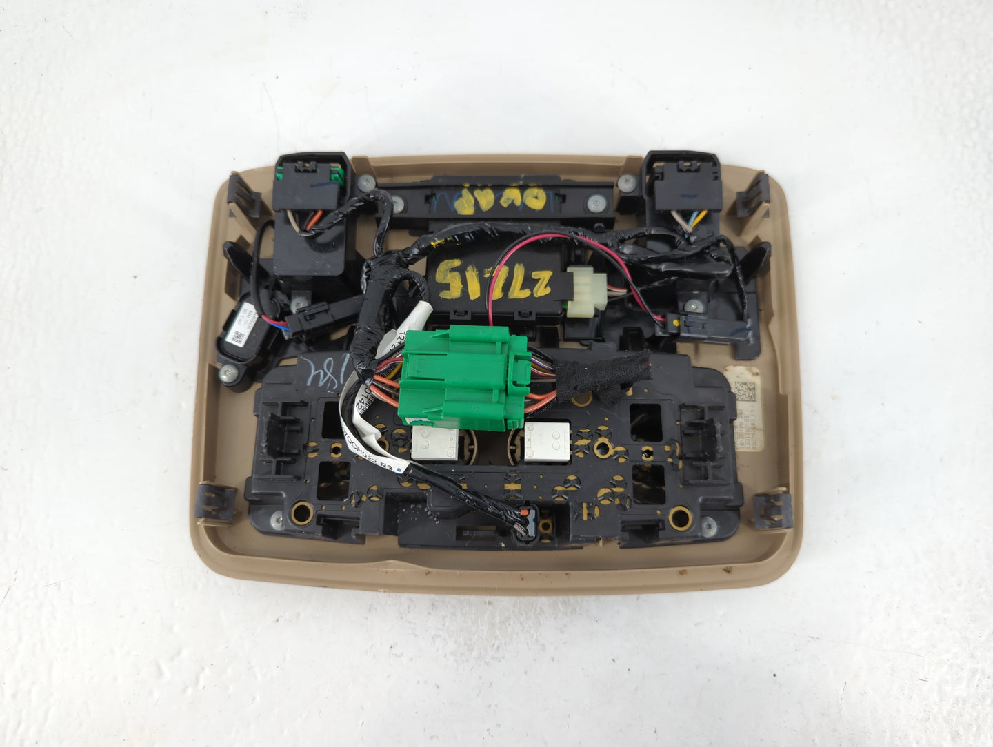 Saturn Outlook Overhead Roof Console 777458 - Oemusedautoparts1.com